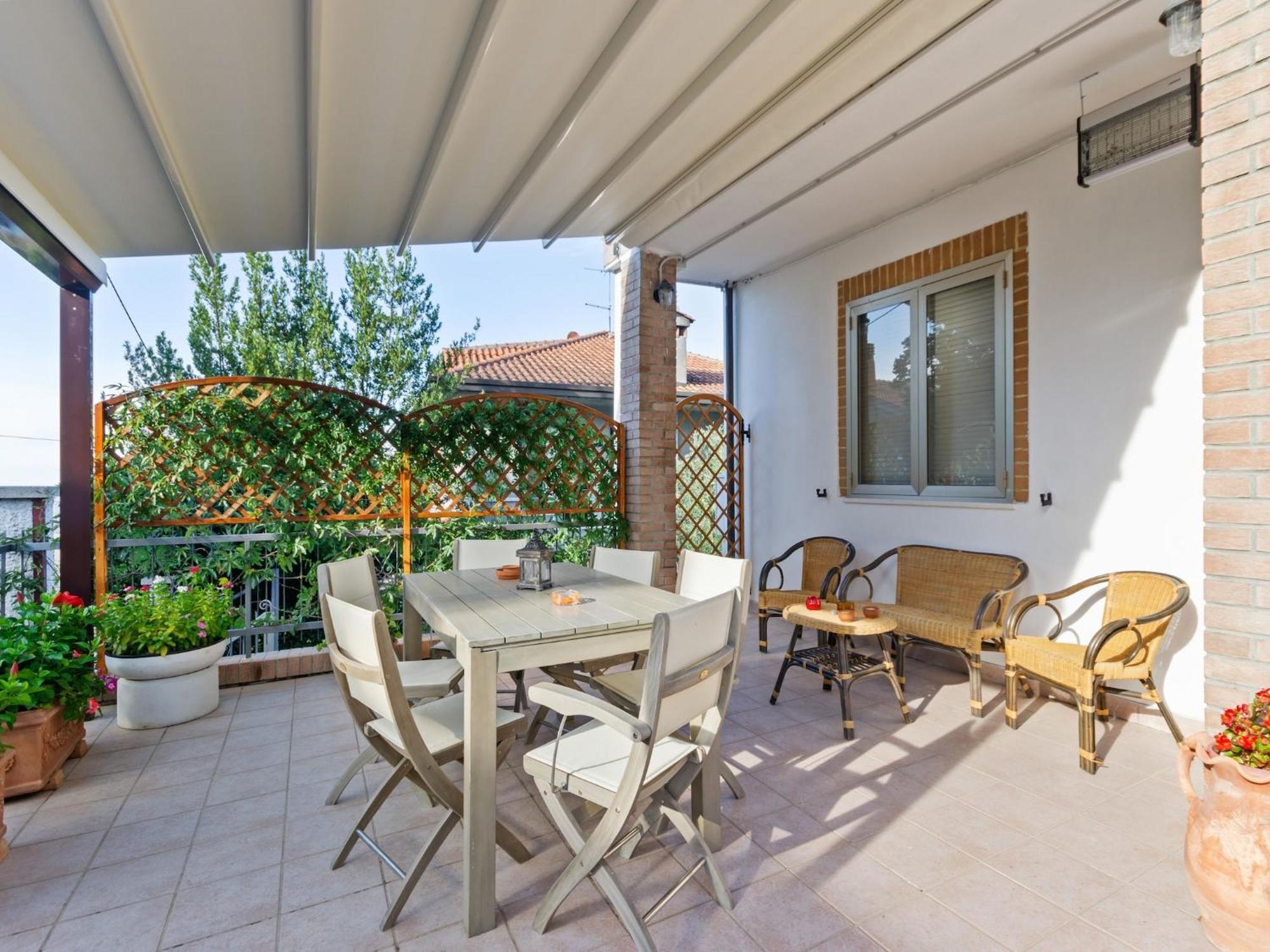 Pleasant Apartment With Courtyard Saludecio Exterior photo